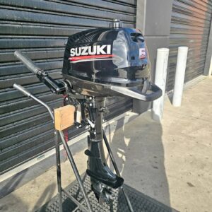 2017 Suzuki 6HP Four-Stroke Outboard Engine